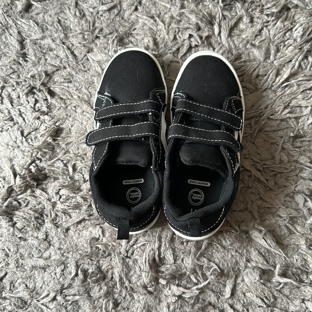 Wonder Nations boys shoes